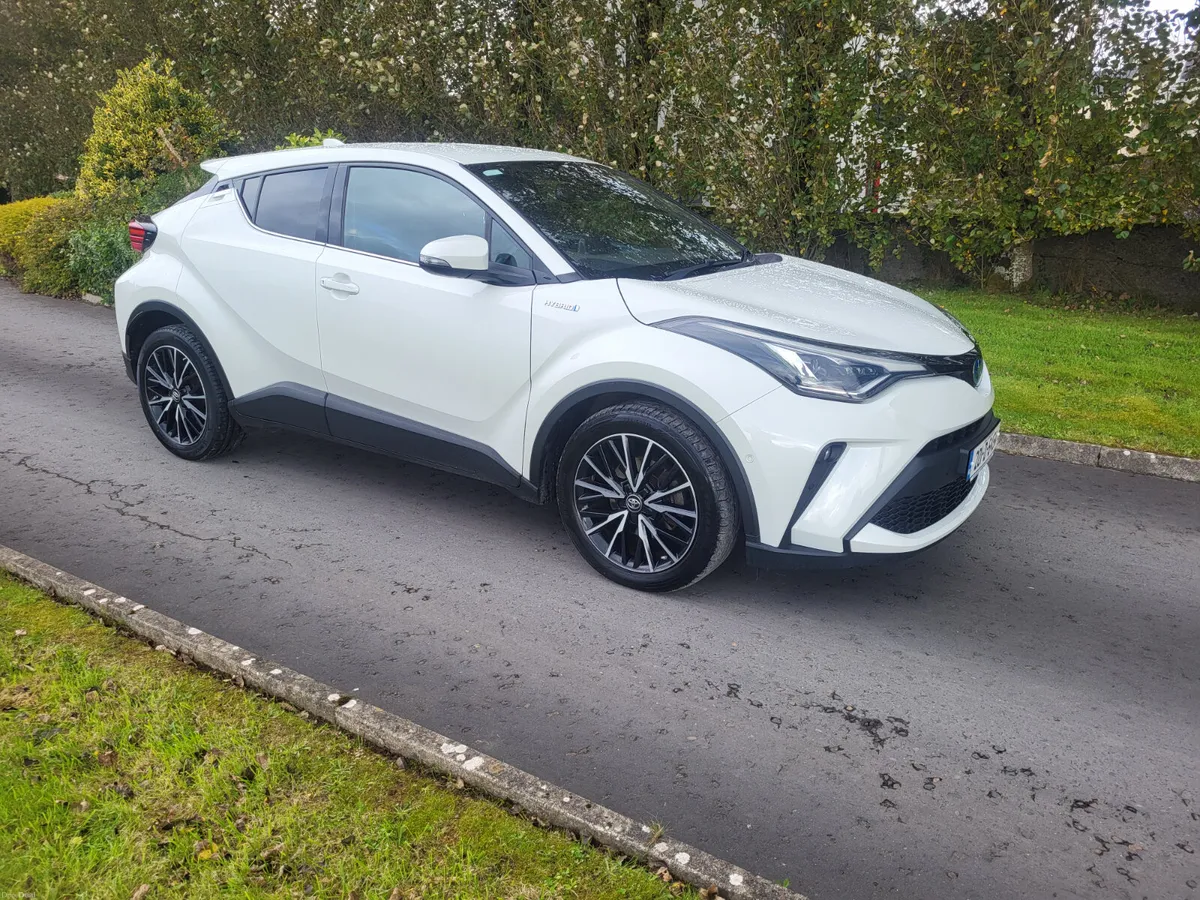 Toyota C-HR   HYBRID  AUTOMATIC. - Image 1