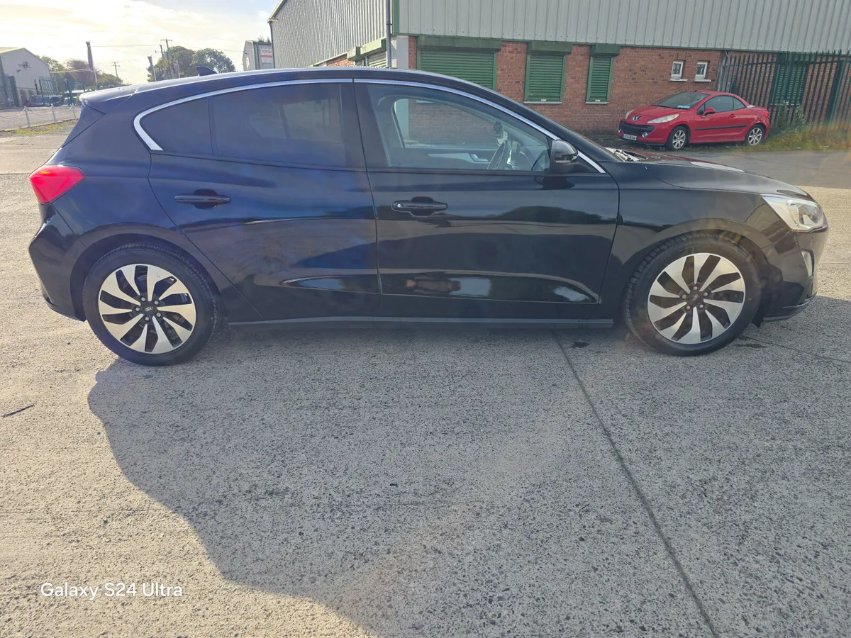 Ford Focus 1.5 tdci 120ph New Model  182 - Image 5