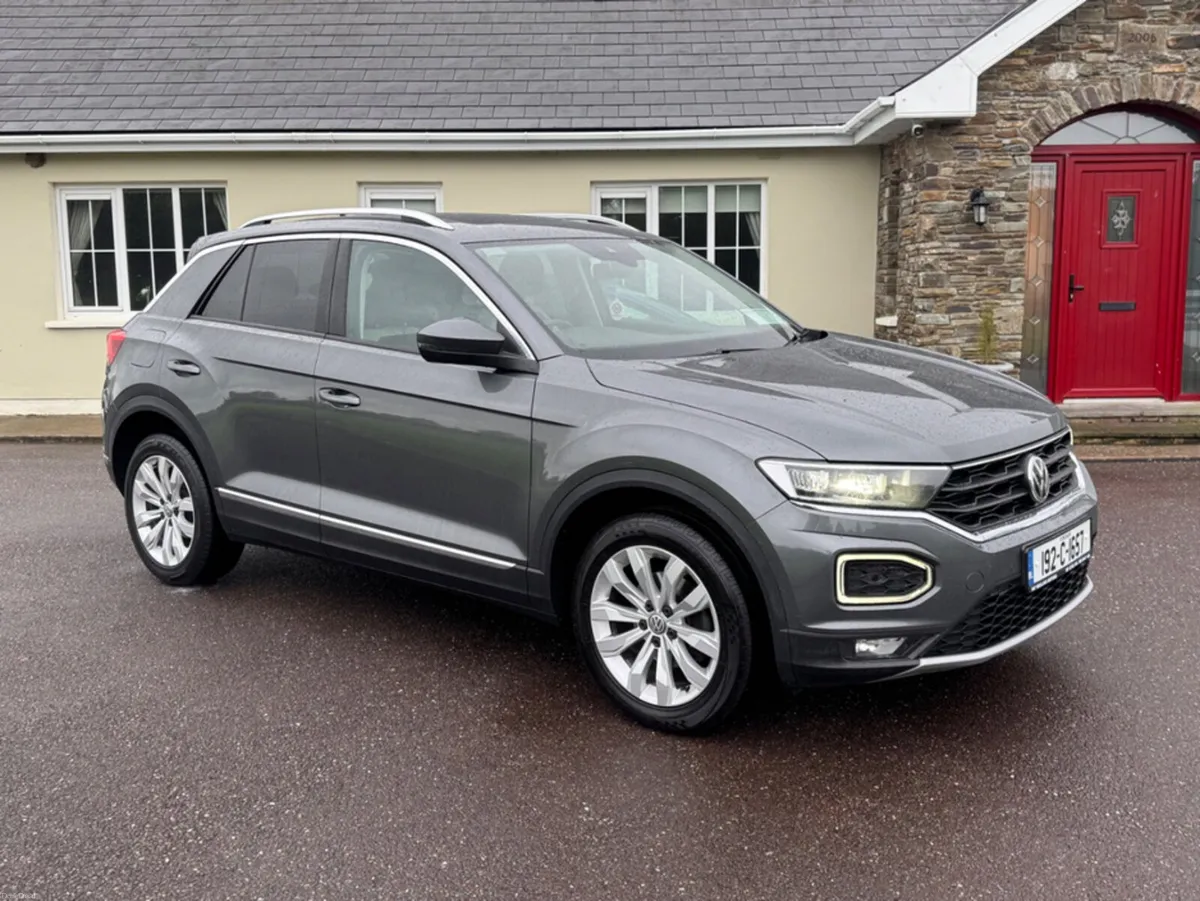 Volkswagen T-Roc SPORT HUGE SPEC 6SPEED FWD 115HP - Image 5