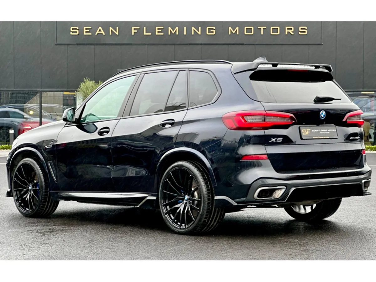 BMW X5 XDRIVE45E M SPORT AUTO - Image 3