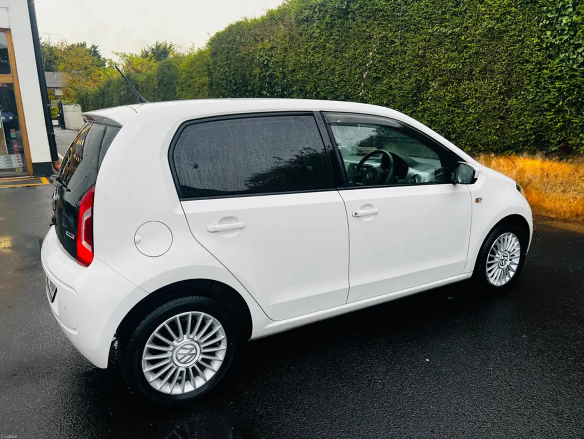 Volkswagen up! DBA-AACHY 5DR - Image 4