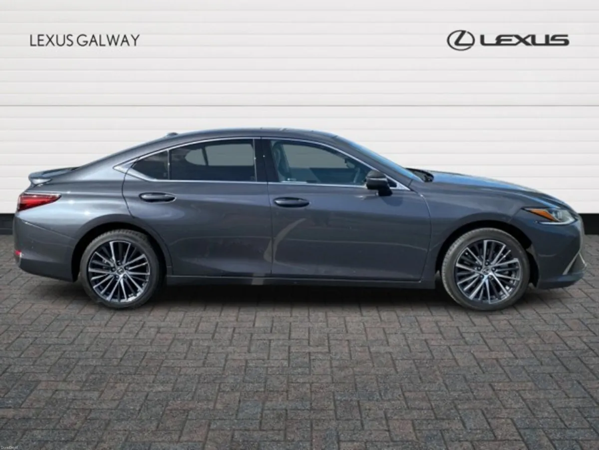 Lexus ES Dynamic Lexus Link & Cloud Navi - Image 3