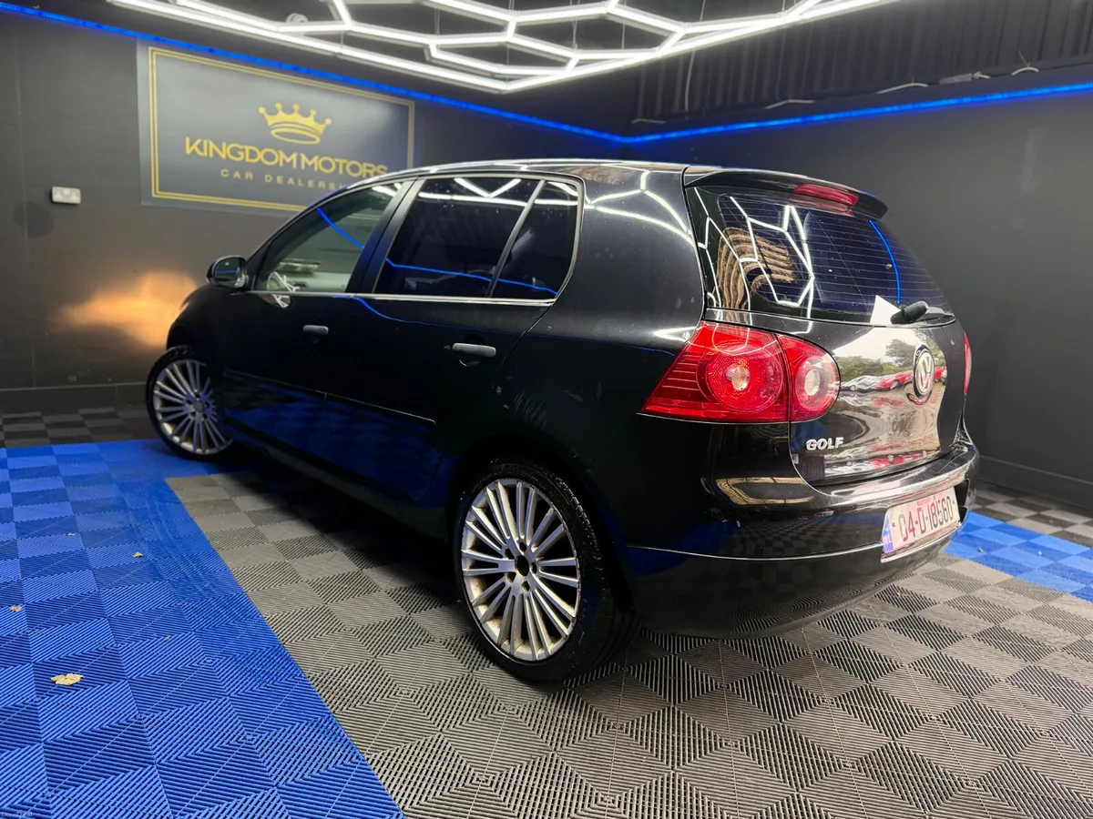 Volkswagen Golf 1.4 petrol,Driving perfect - Image 6