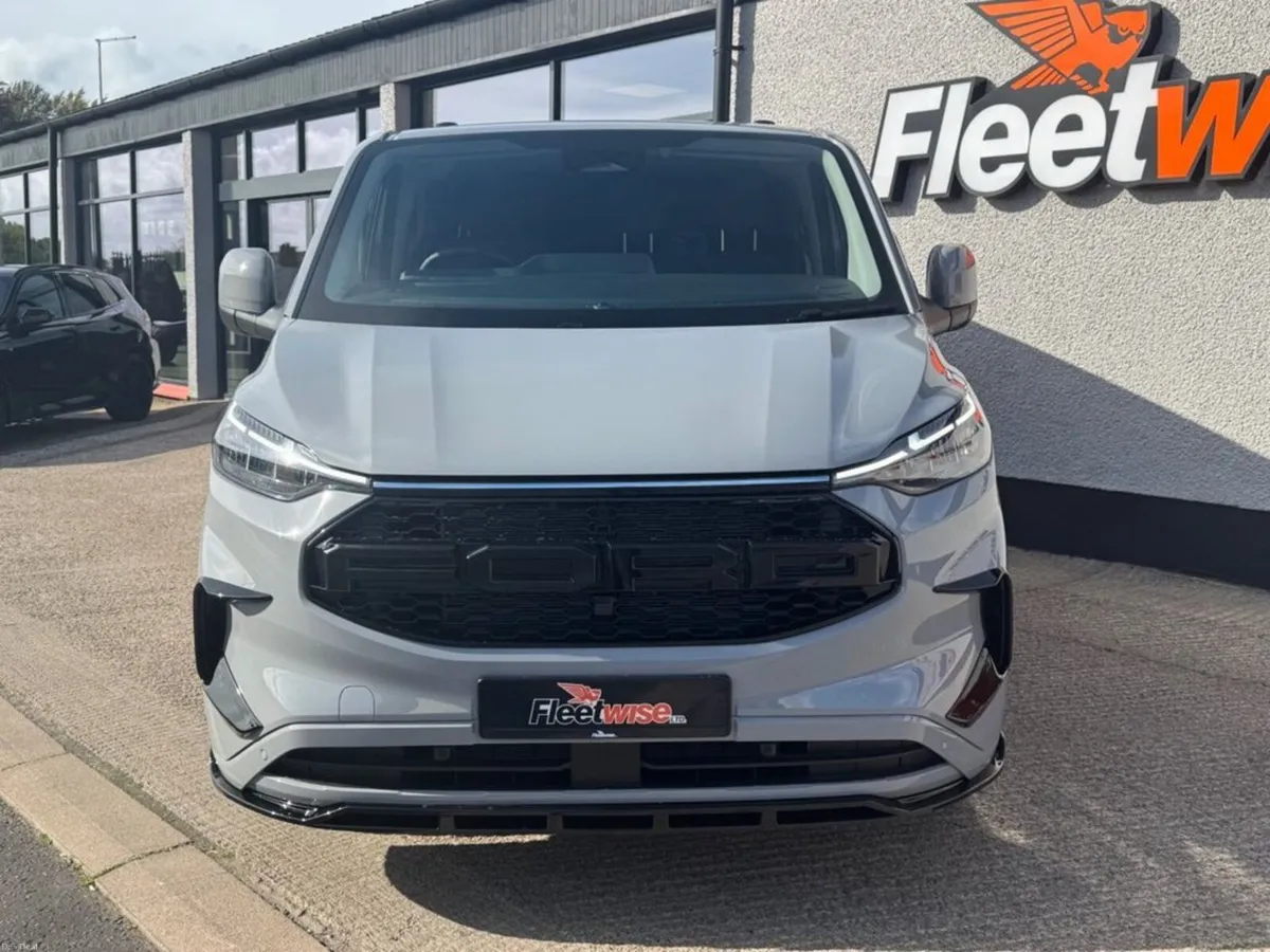 2.0 320 EcoBlue Limited Crew Van Double Cab 5dr Di - Image 2