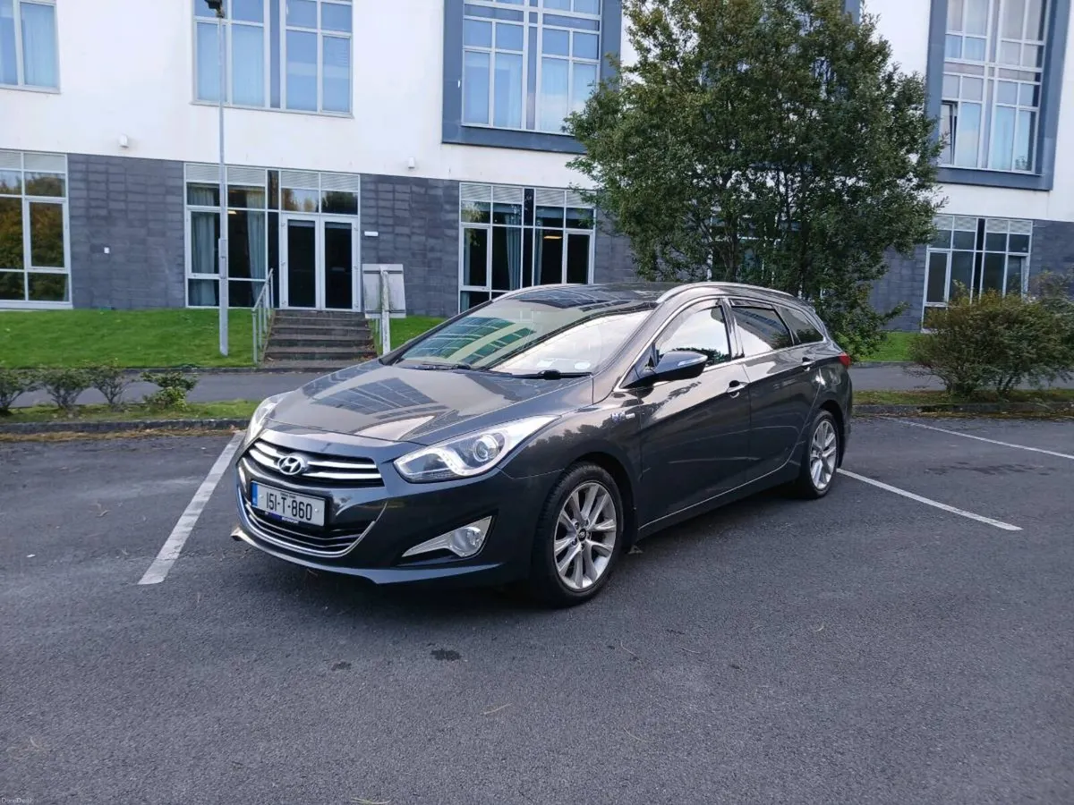 Hyundai I40 1.7Crdi Estate. Grey 6Sp Man - Image 2