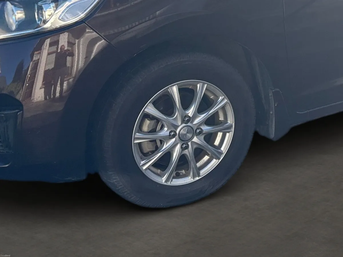 2017 -Honda -Fit -1.6-Hybrid-Automatic - Image 5