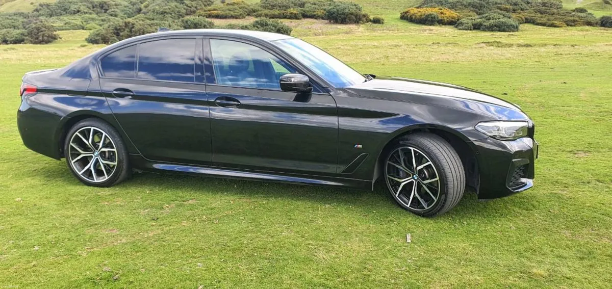 BMW 530e 2021 - Image 1