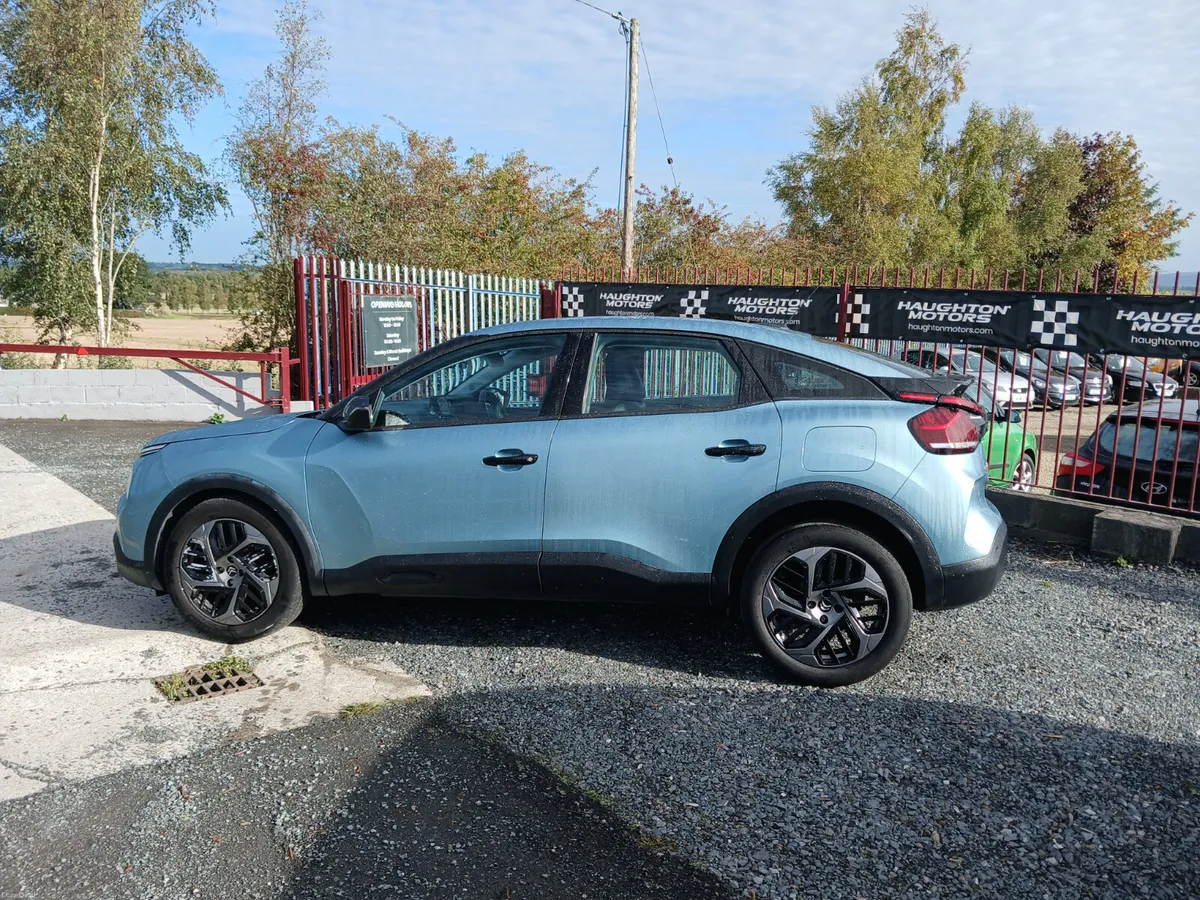 Citroen C4 2022 1.2 petrol manual - Image 5