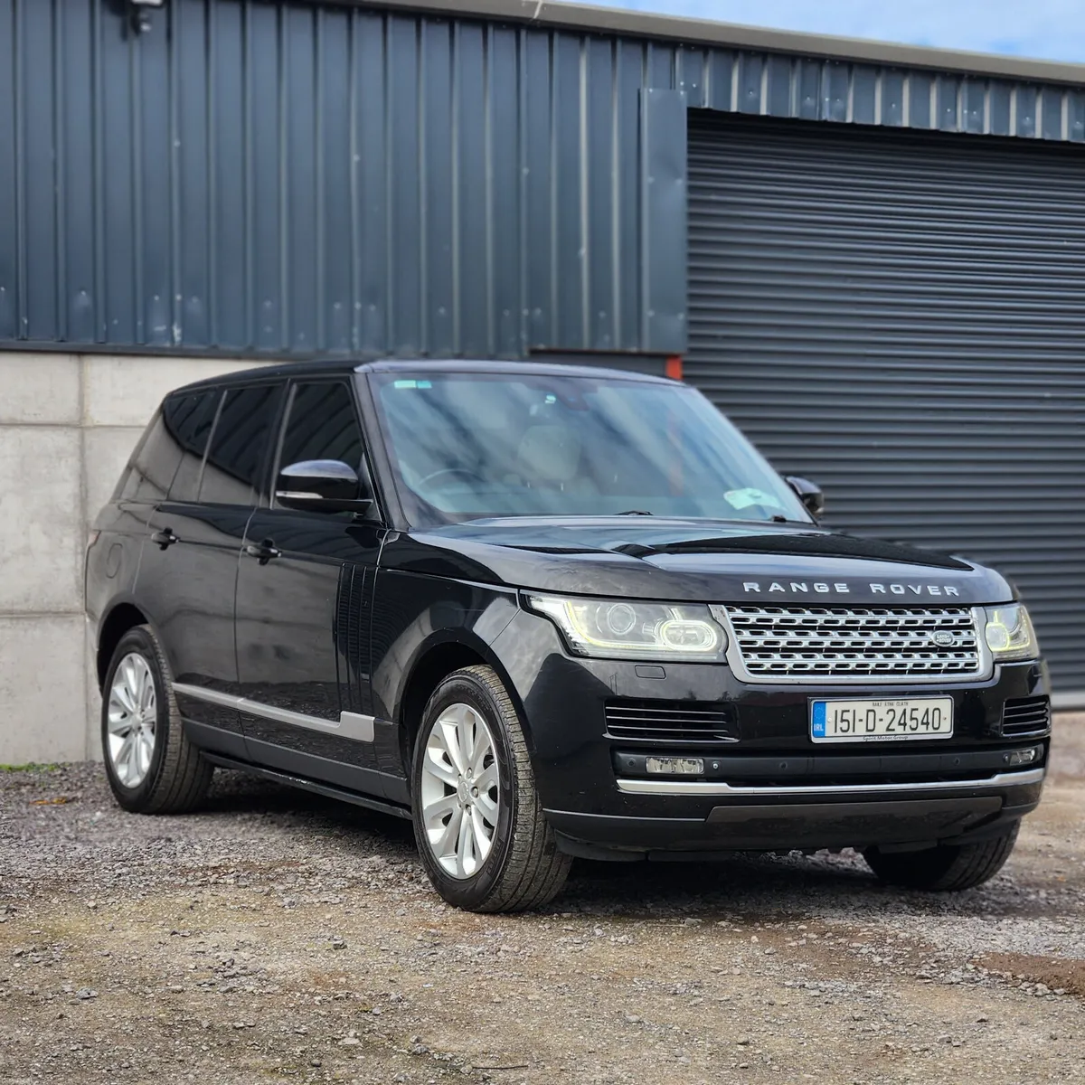 151 Range Rover Vogue 3.0D Low Miles - Image 4