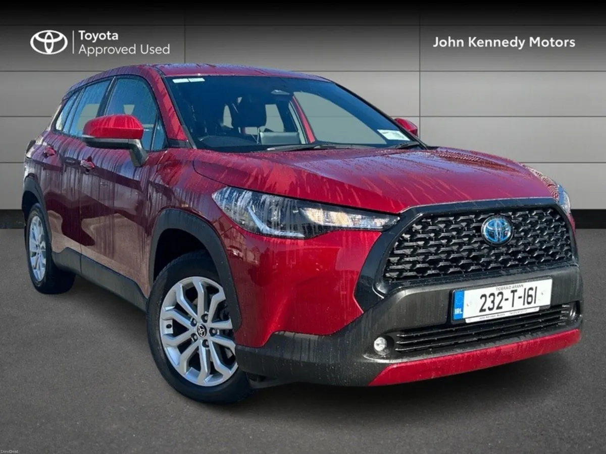 Toyota Corolla Cross 1.8 4DR AUTO - Image 1