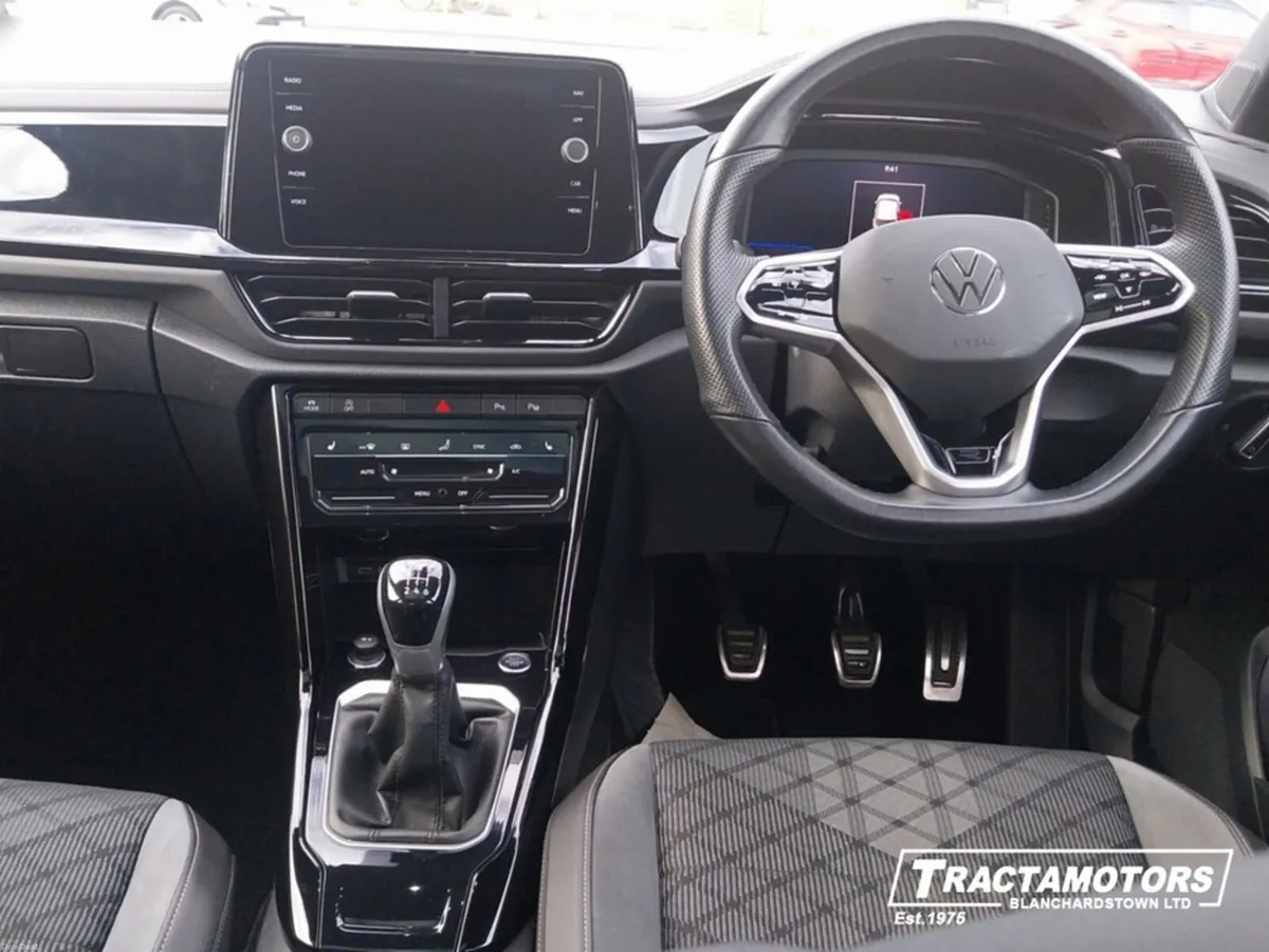 Volkswagen T-Roc R-LINE PL 1.0 TSI MANUAL 6SPEED F - Image 2