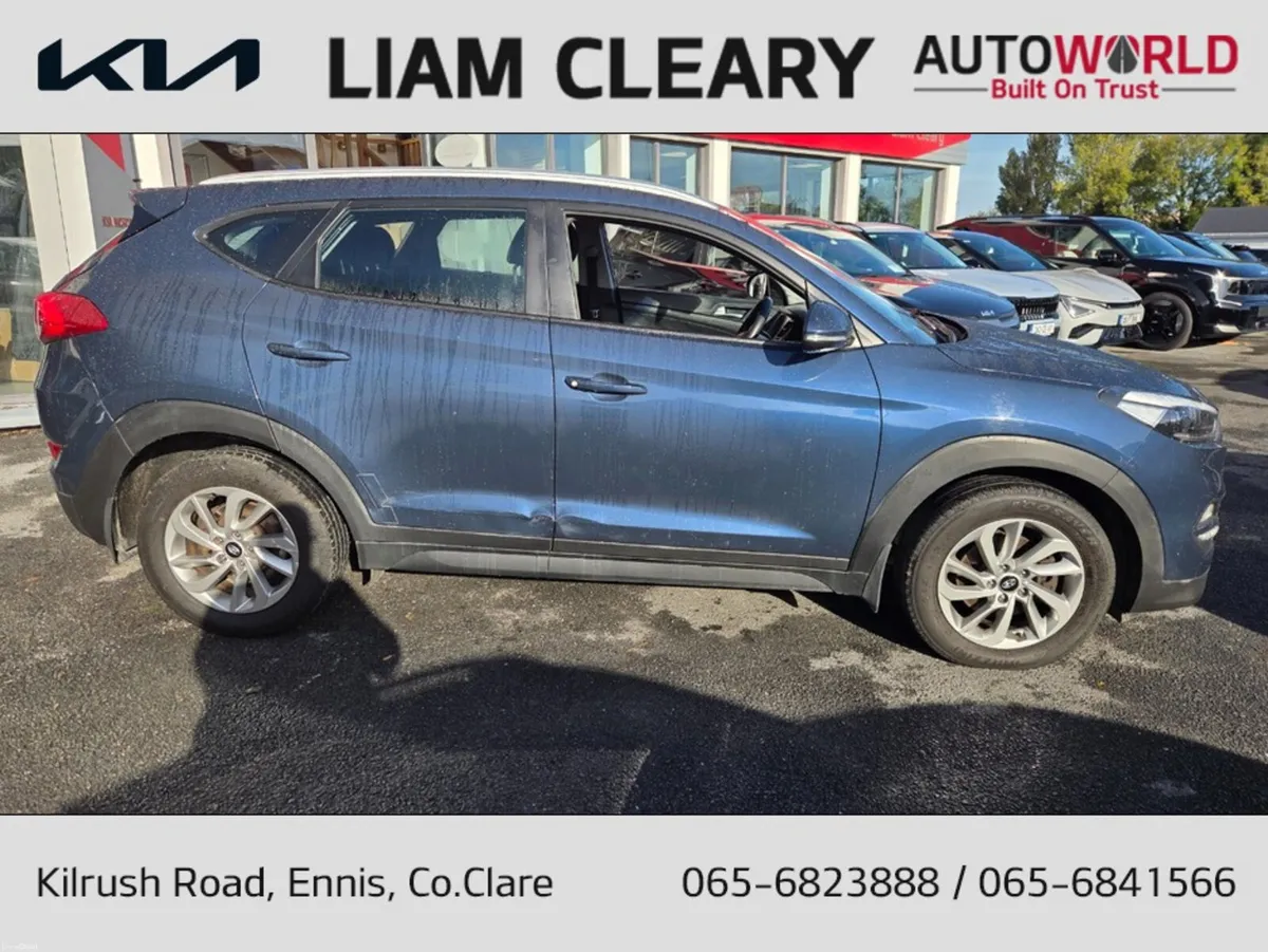 Hyundai Tucson 1.7 SE NAV BLD 116PS 5DR - Image 2