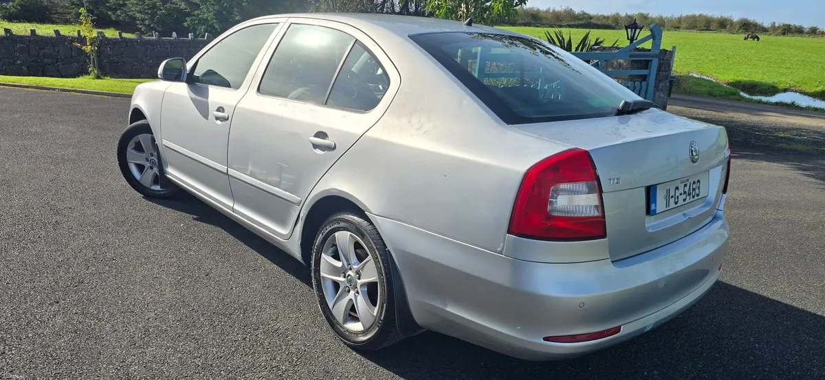 Skoda Octavia 2011 - Image 5