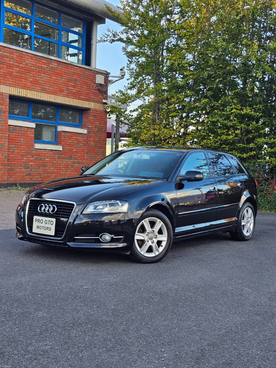 Audi A-3 2013 Automatic - Image 5