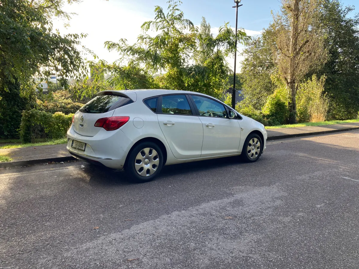2013 Opel Astra 1.4 Petrol 100 BHP - Image 3