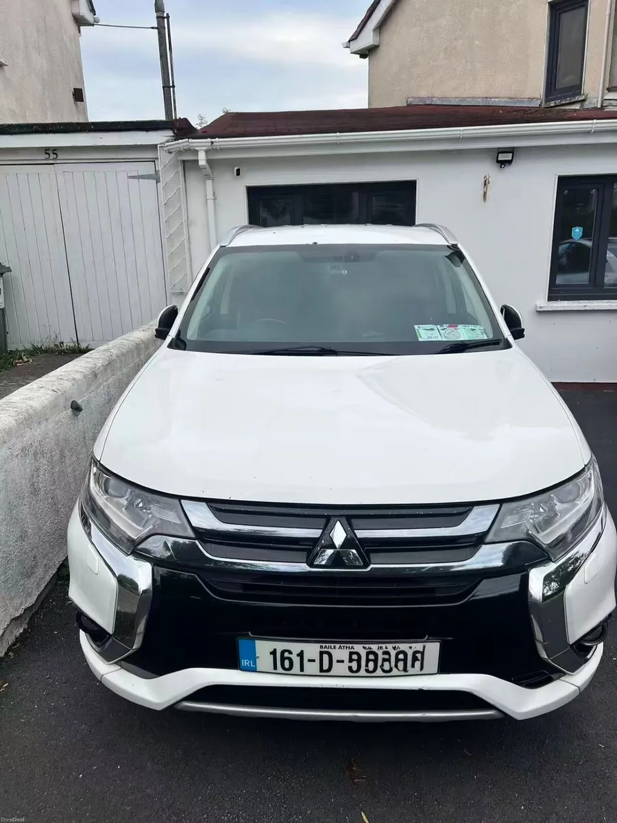 Mitsubishi Outlander 2016 - Image 1