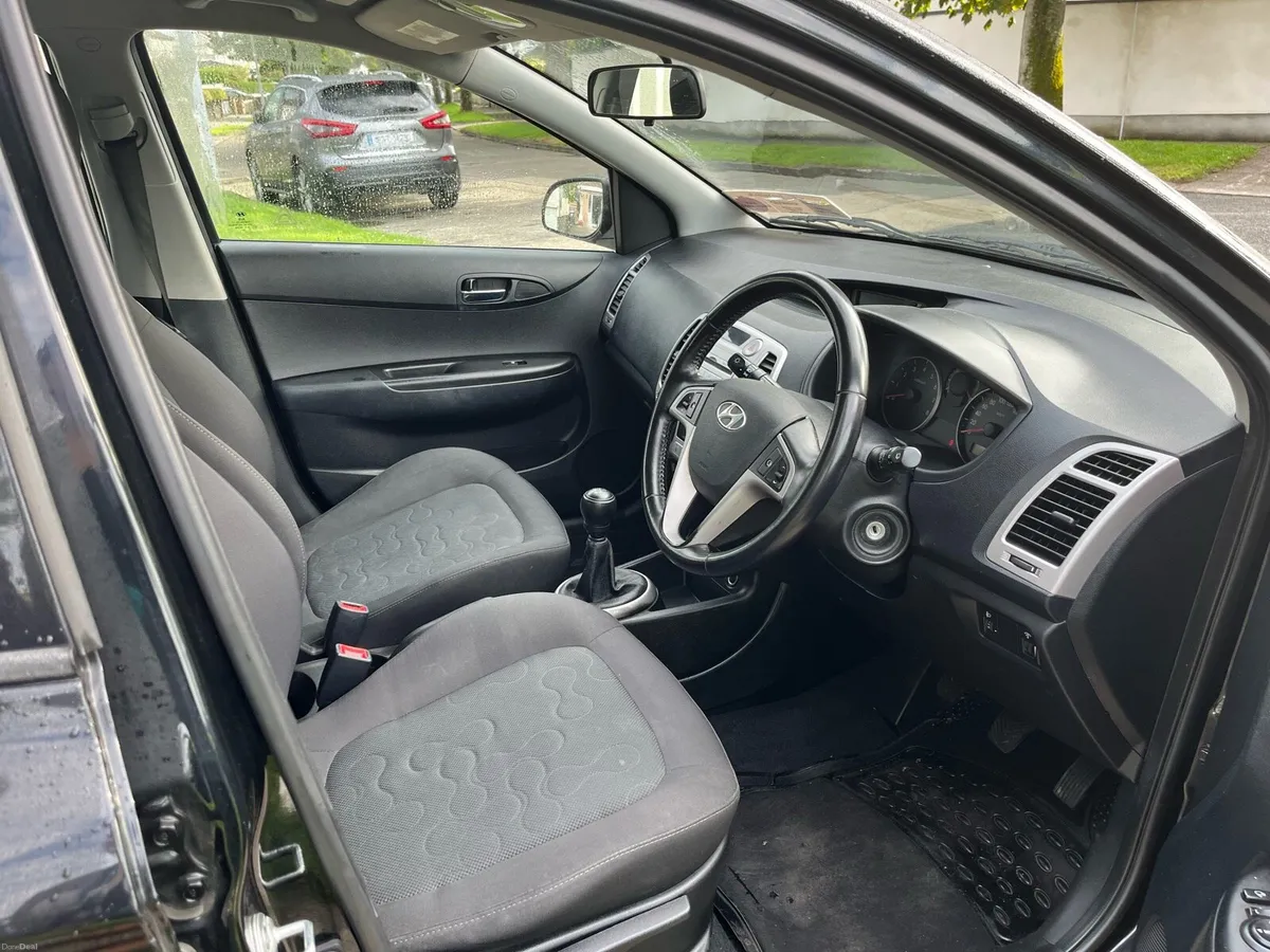 Hyundai i20 1.2 de luxe 5dr - Image 6