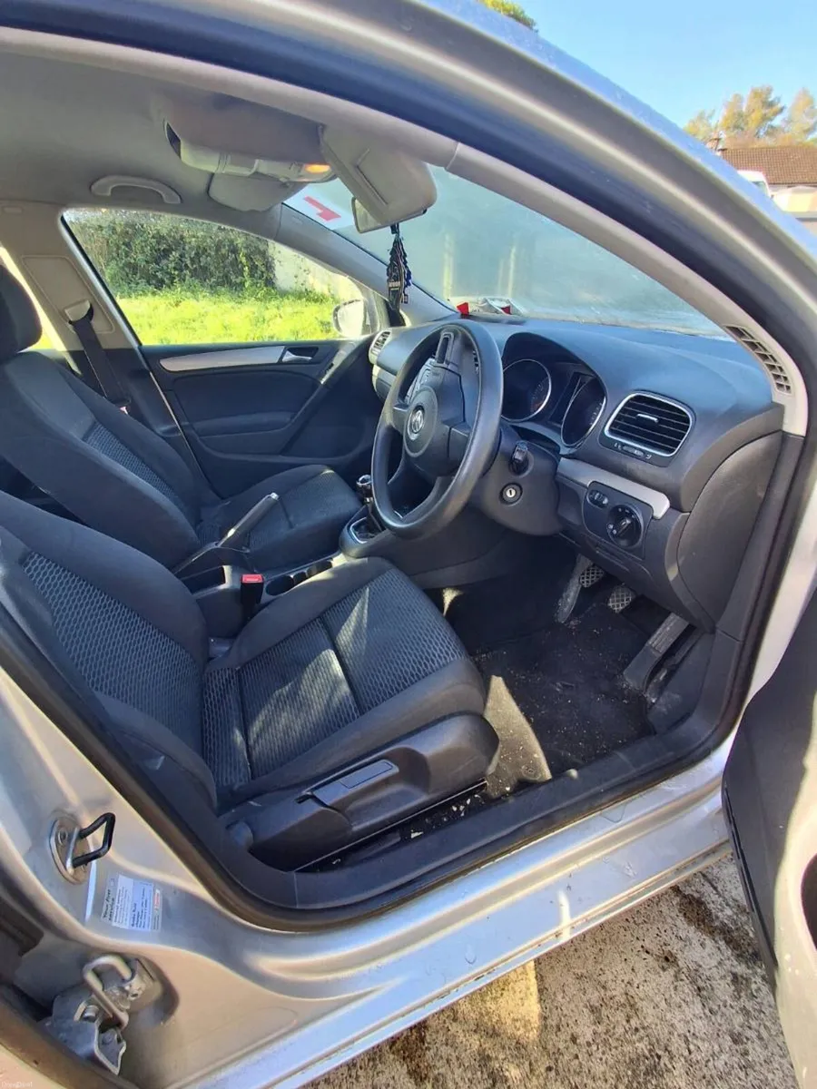 Vehicle - Image 6