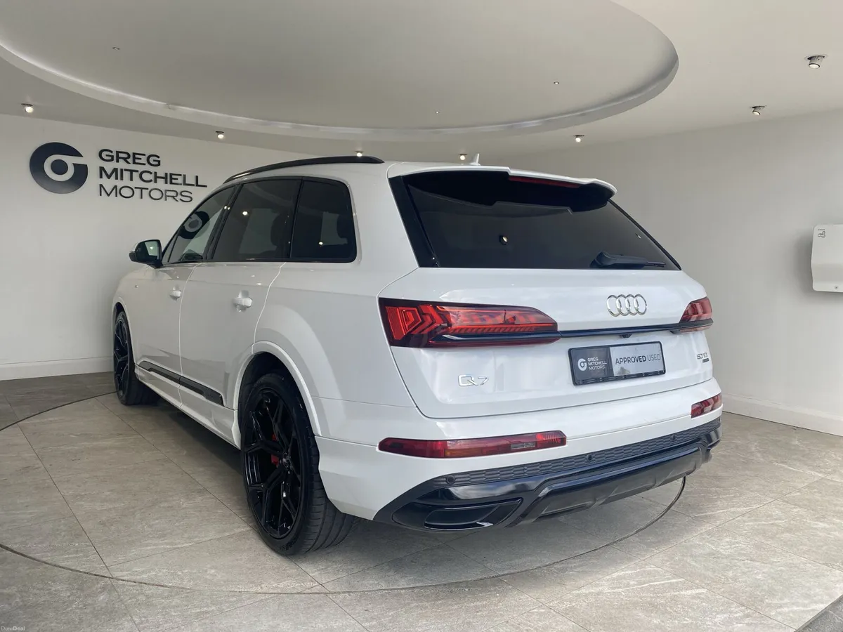 Audi Q7 2021 - Image 5