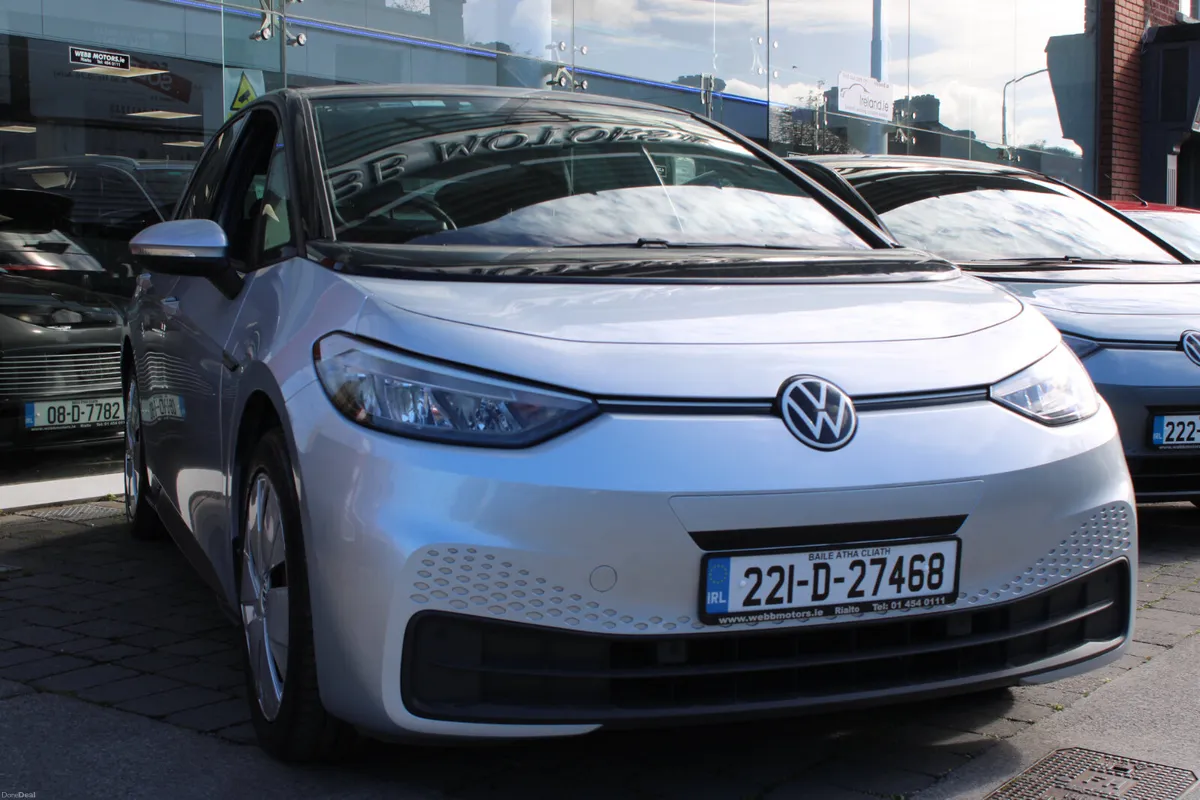 VW ID3 - PRO - LIFE - 145BHP - 1OWNER - VW HISTORY - Image 1