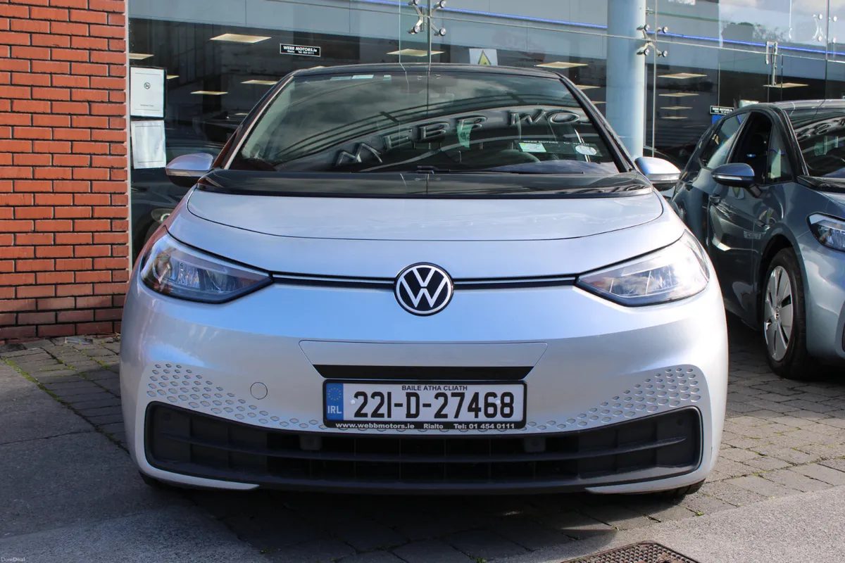VW ID3 - PRO - LIFE - 145BHP - 1OWNER - VW HISTORY - Image 3