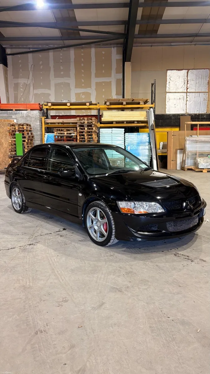 Mitsubishi Evo 8 - Image 1