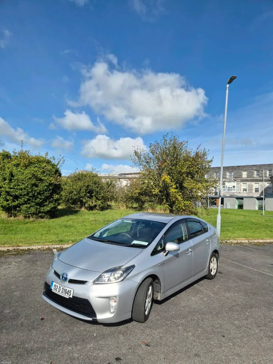 TOYOTA Prius 152 - Image 1