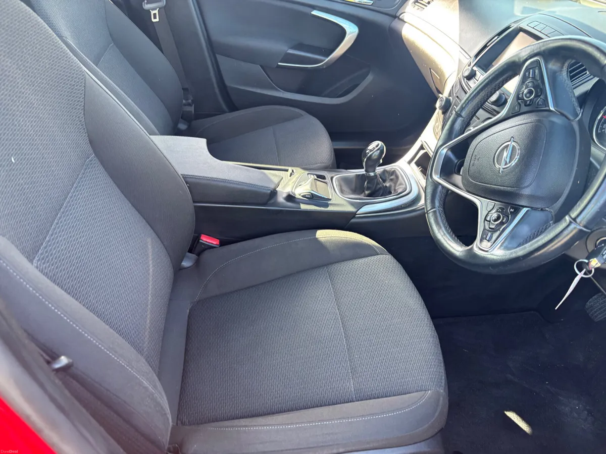Opel Insignia 2016 2.0 dti - Image 6