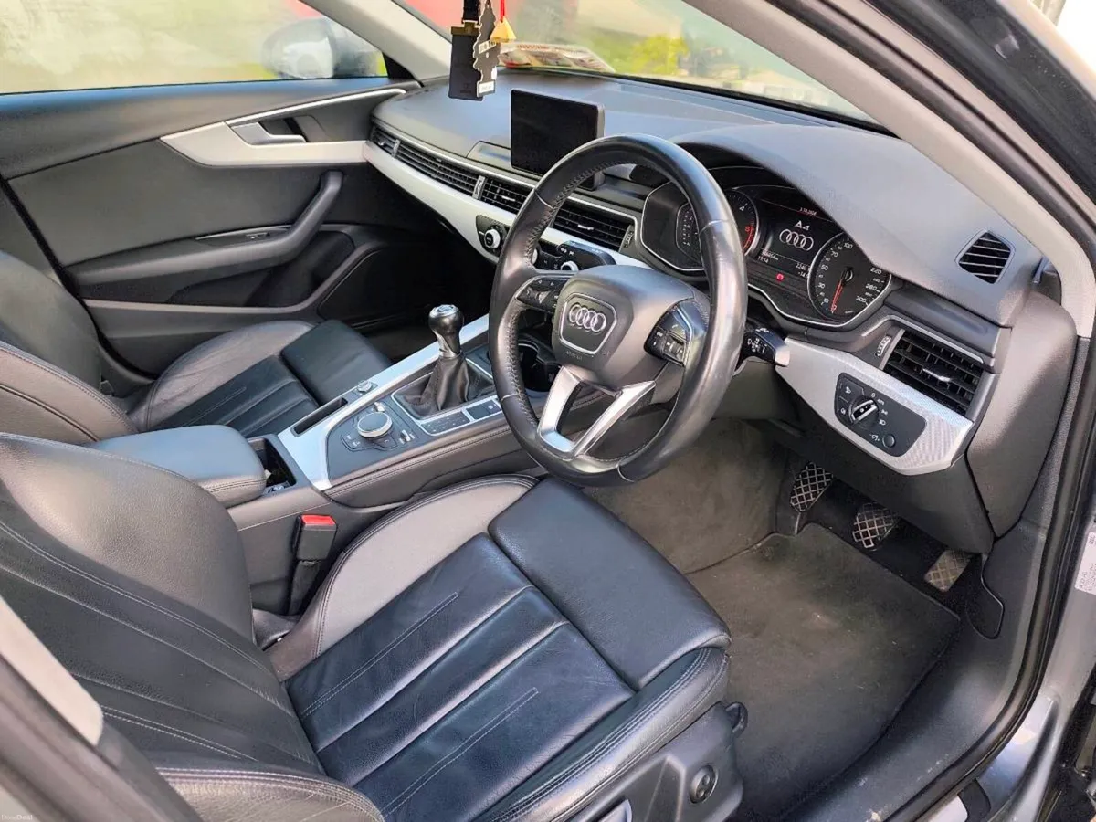 2017 Audi A4 - Image 4