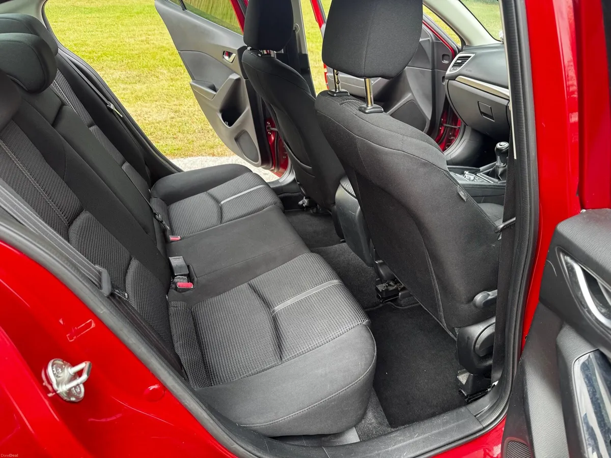 2017 Mazda 3 1.5D Executive SE - Image 6