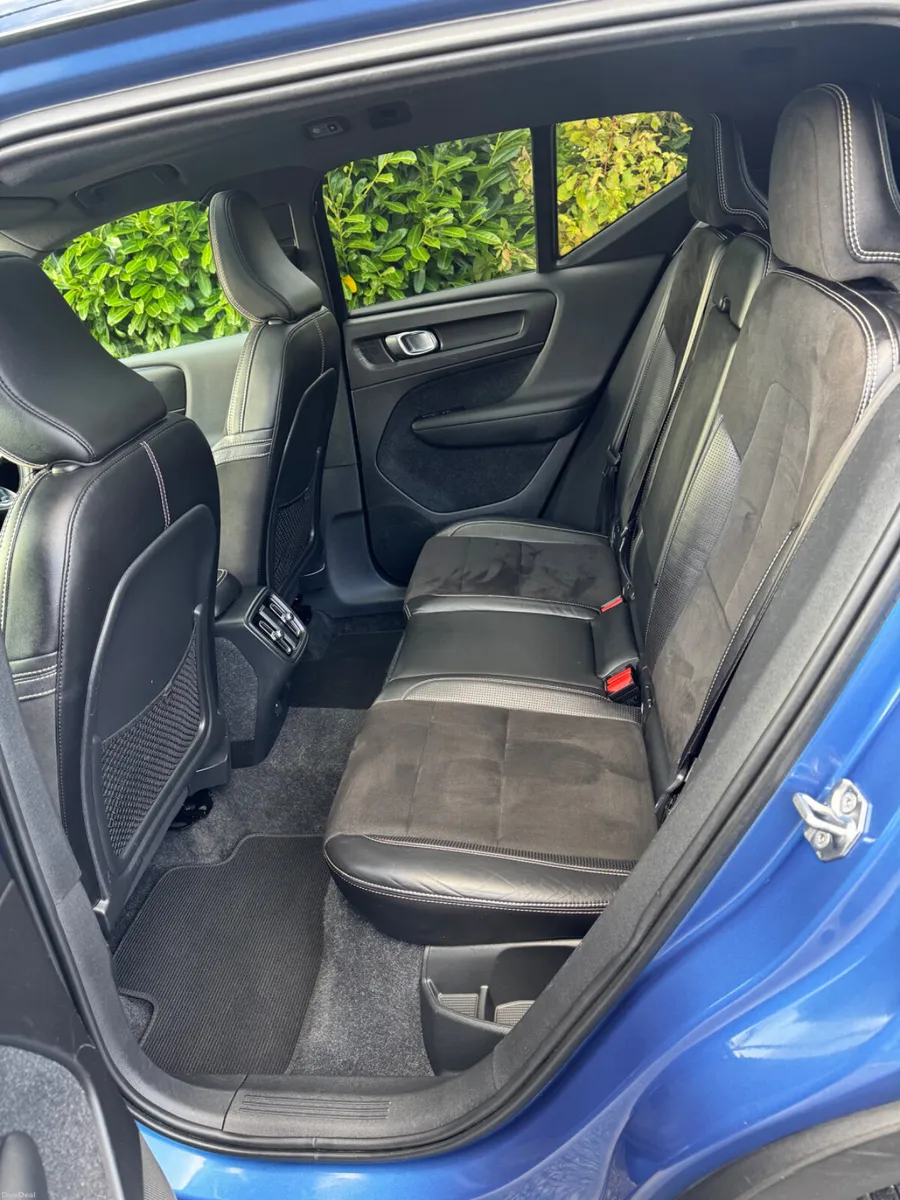Volvo XC40 2018 - Image 4
