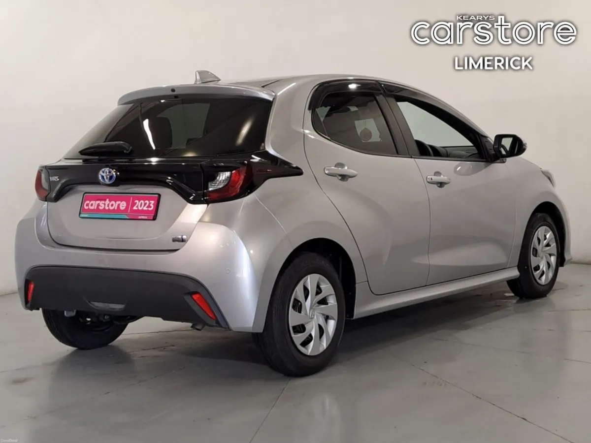 Toyota Yaris 1.5 - Image 3