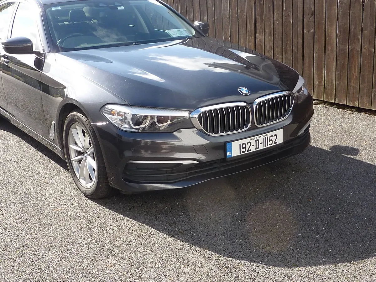 BMW 5-Series 2019  192 - Image 2