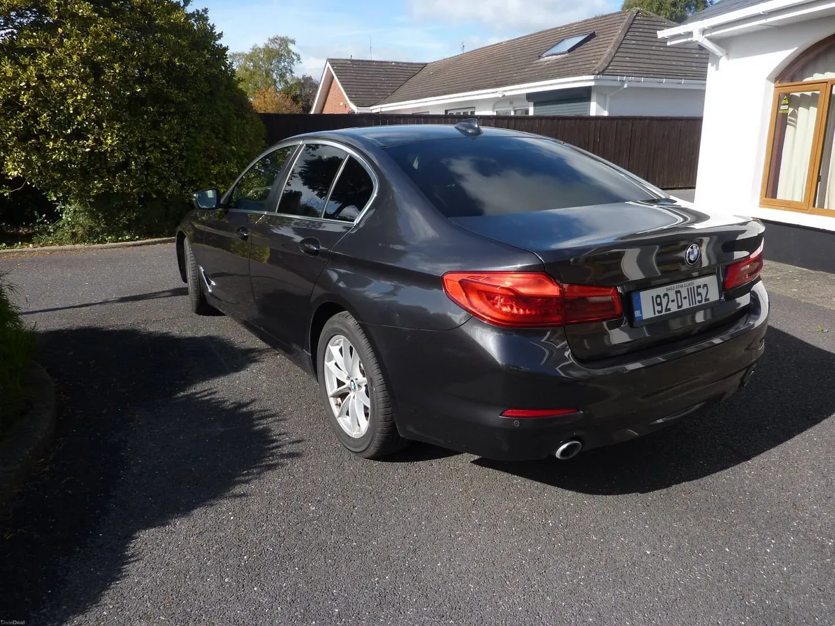 BMW 5-Series 2019  192 - Image 5