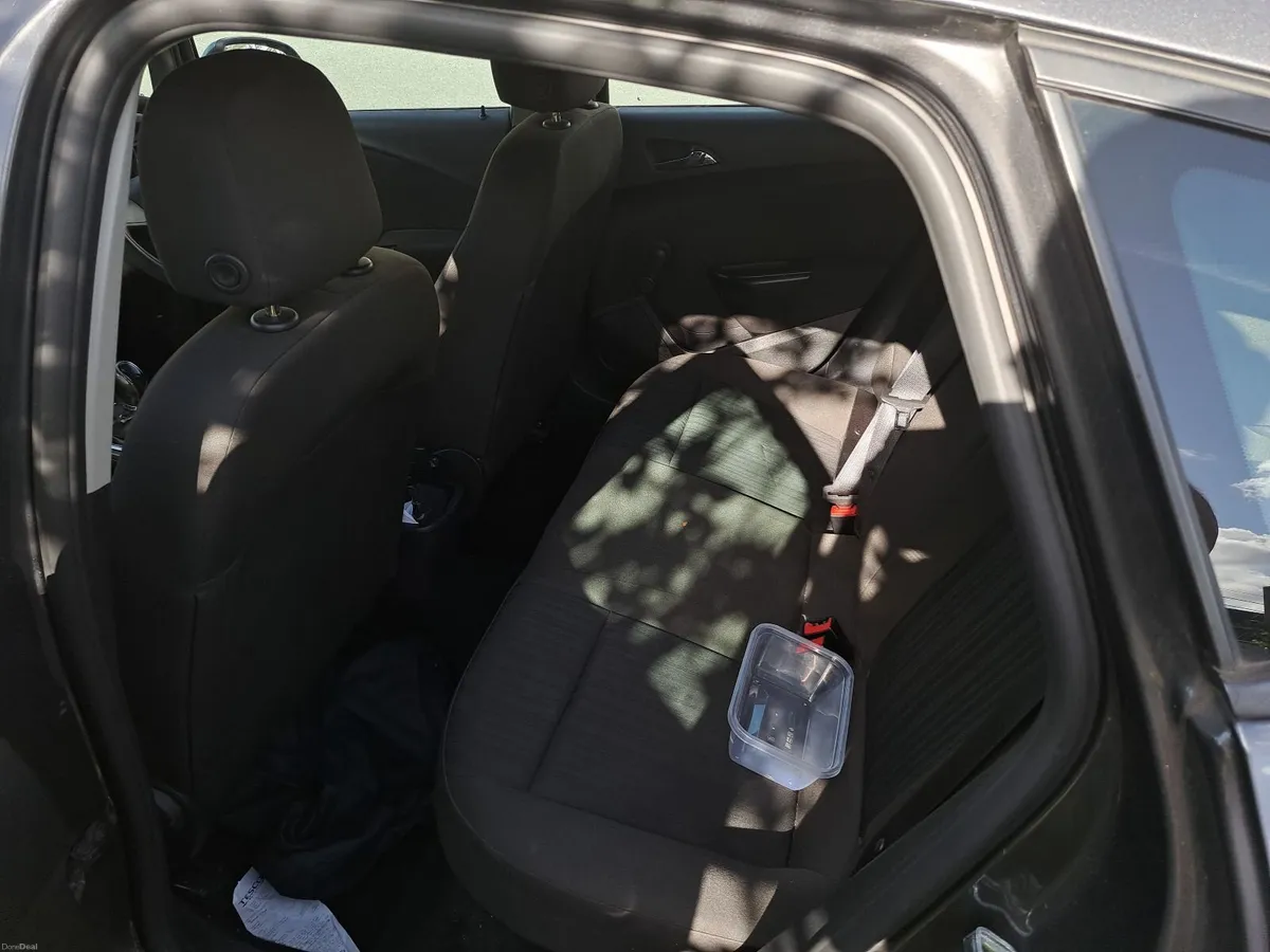 Opel Astra 2013 - Image 3