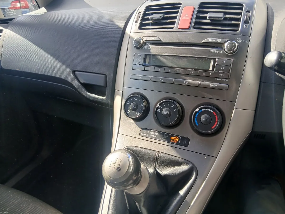 Toyota Auris 2007 - Image 5