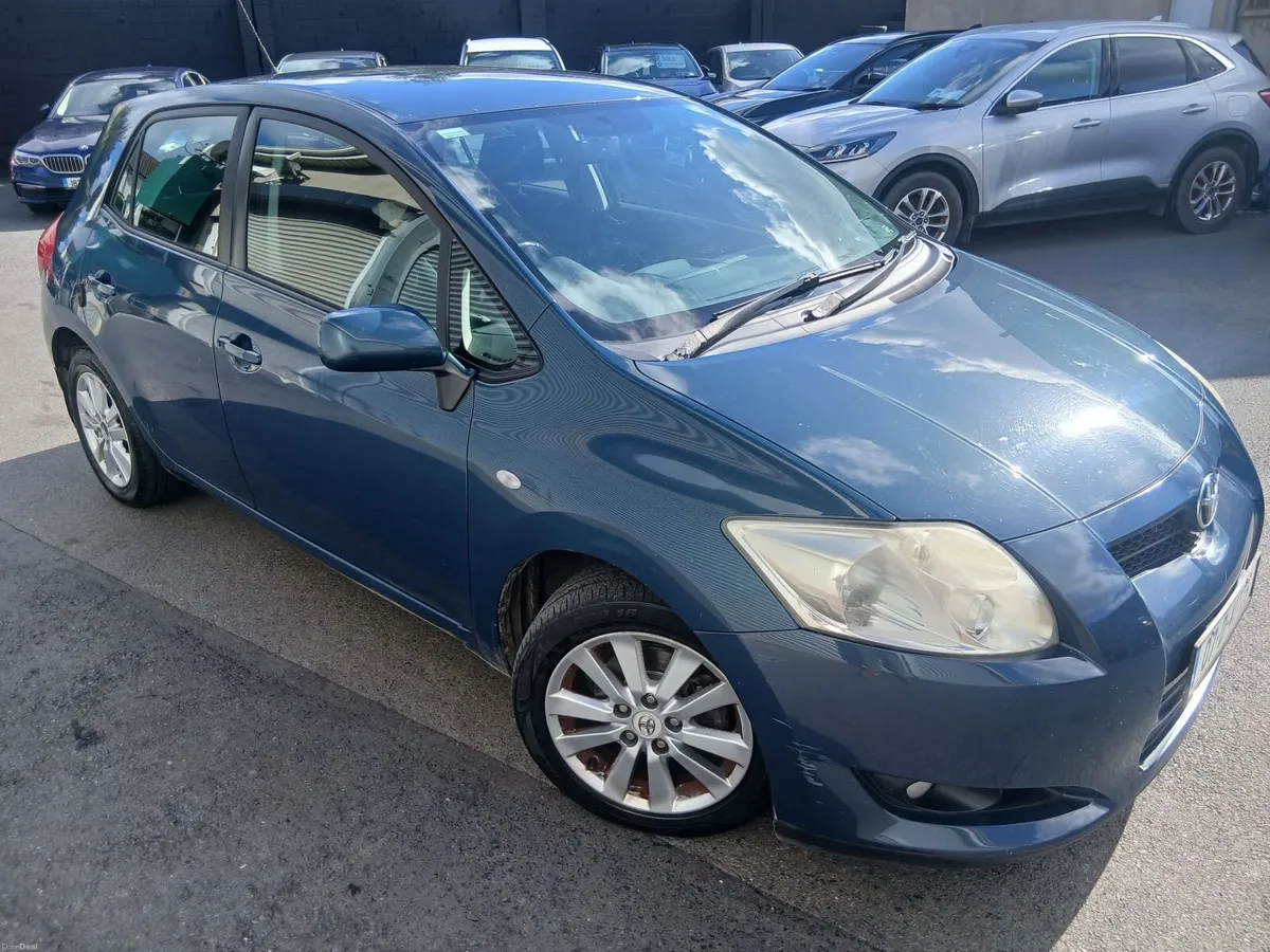 Toyota Auris 2007 - Image 1