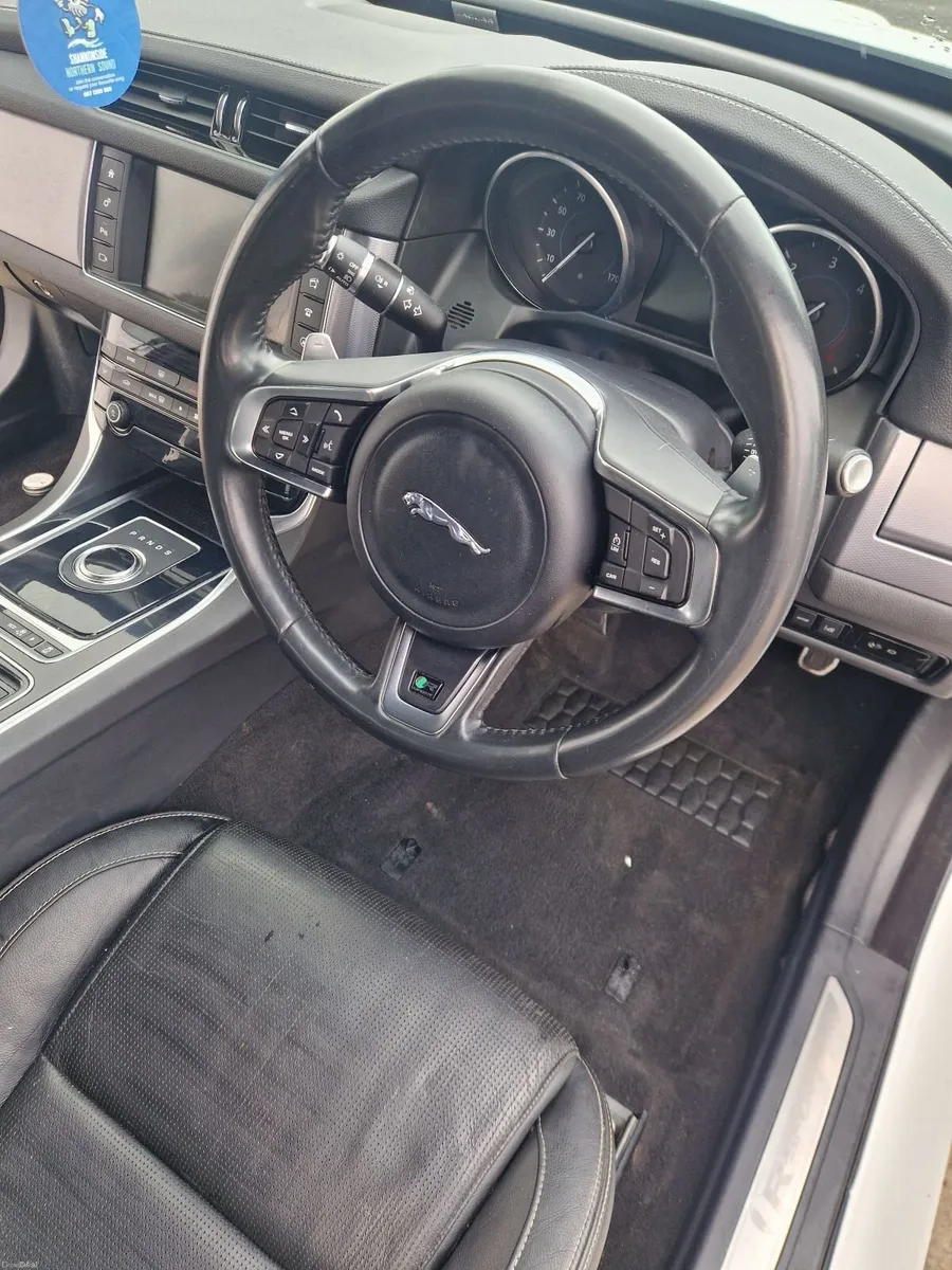 Jaguar XF 2017 - Image 6