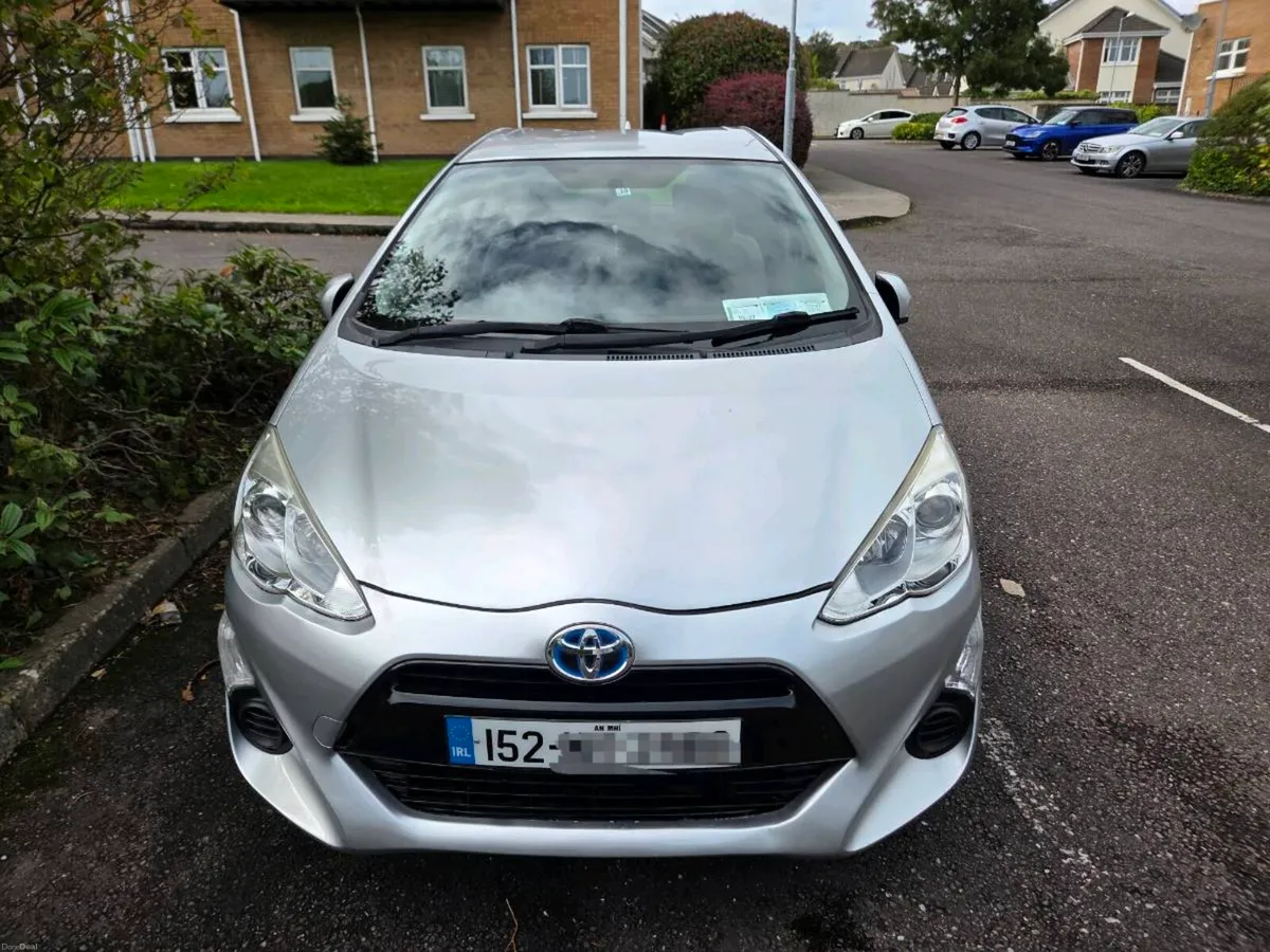 Toyota Aqua 152 Hybrid €6950 only 103k kms - Image 2