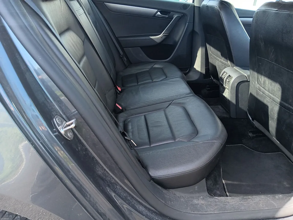 Volkswagen Passat 2014 Executive TDI - Image 5