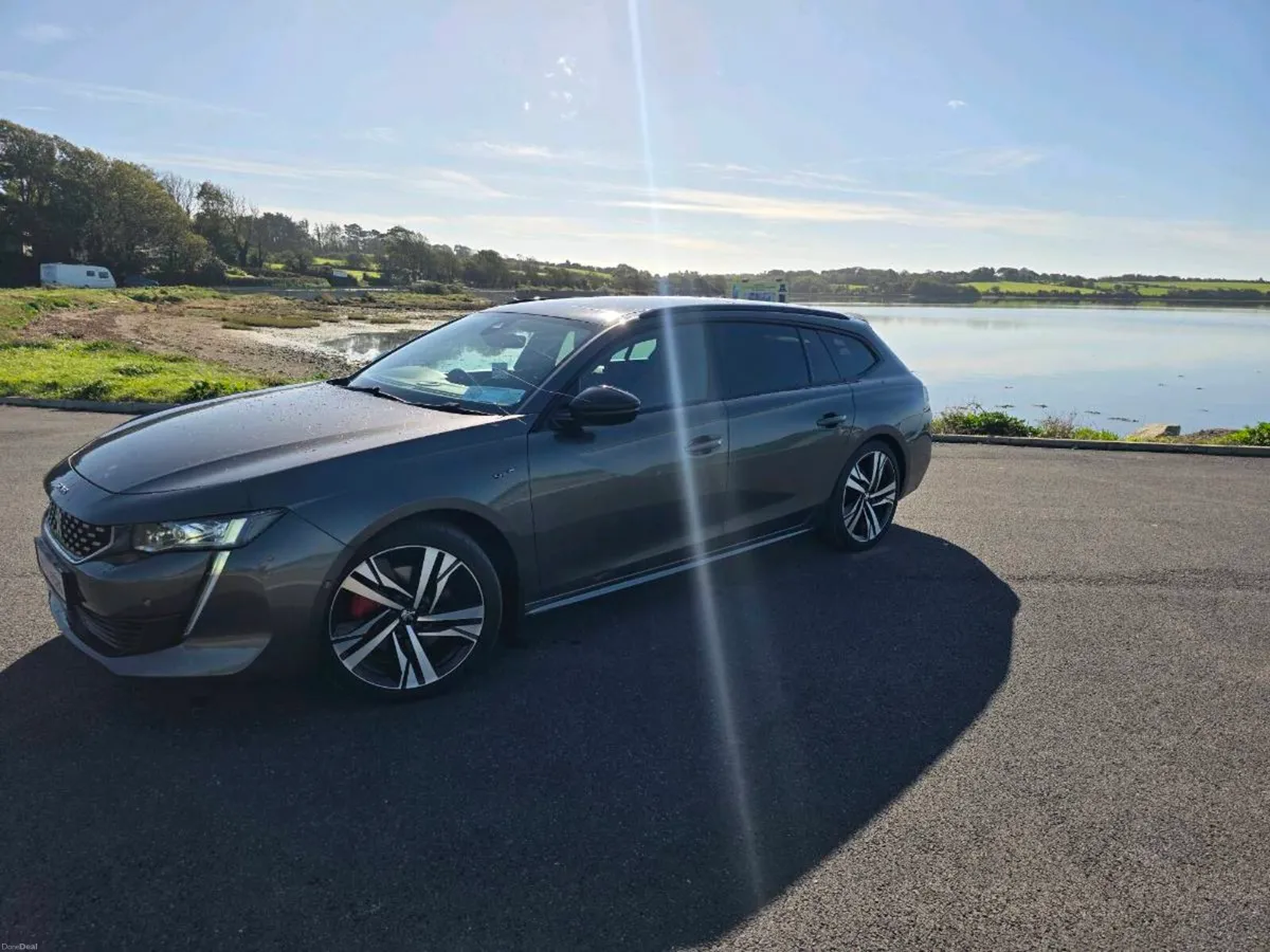 **TOP SPEC**  Peugeot 508 GT SW Automatic - Image 4