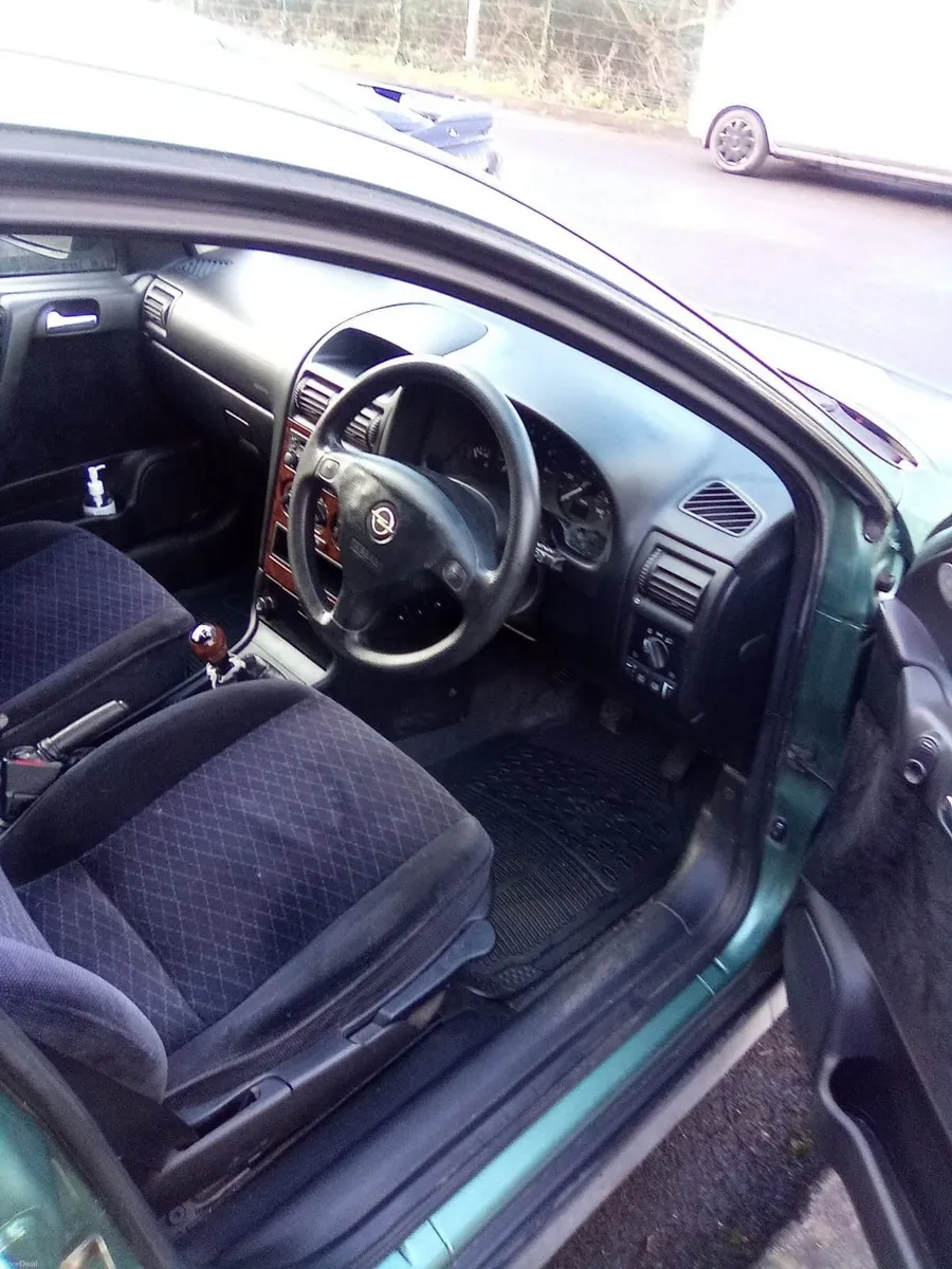 Honda Civic 2008 - Image 4