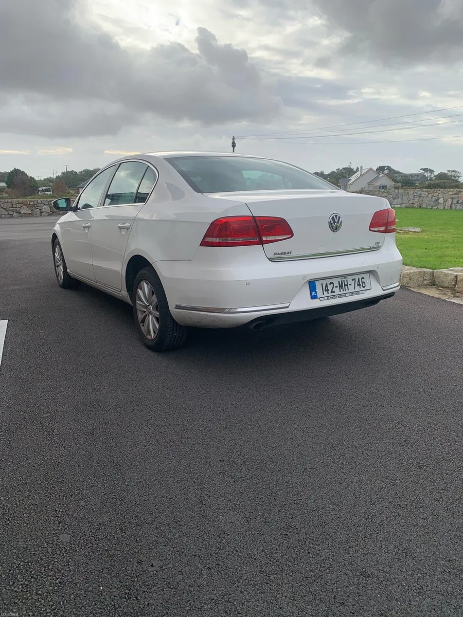 Car - Image 3