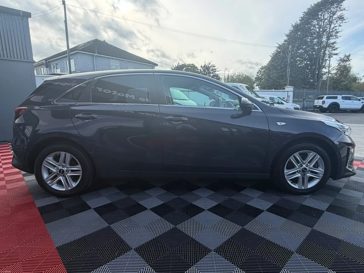 (212) Kia Ceed Mhev//1 OWNER//CAMERA//WARRANTY - Image 6