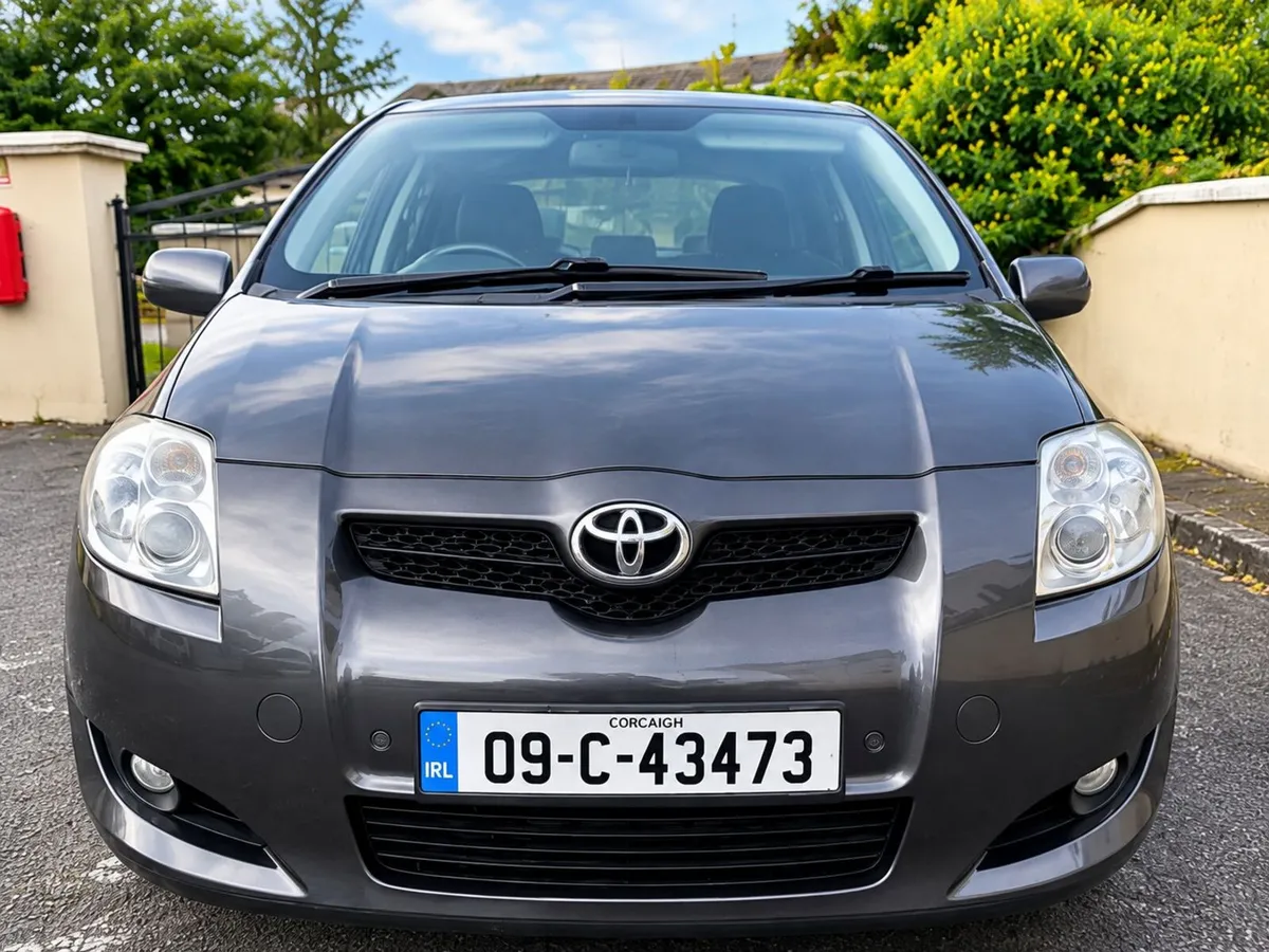 Toyota Auris 2009 - Image 5