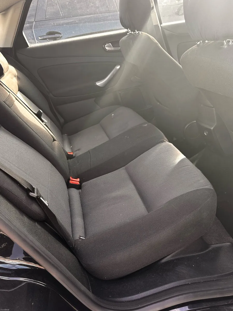 Car - Image 6