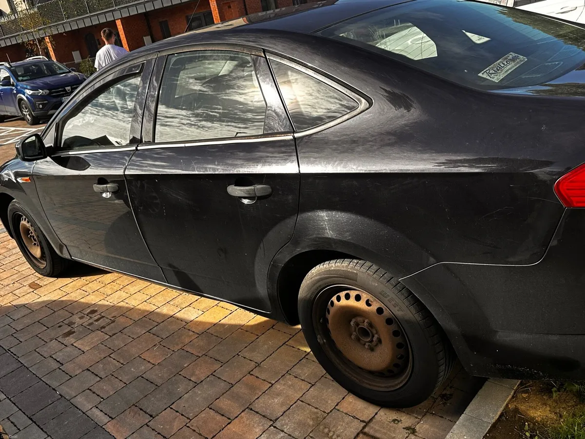 Car - Image 3