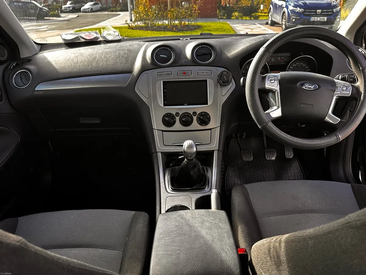 Car - Image 5