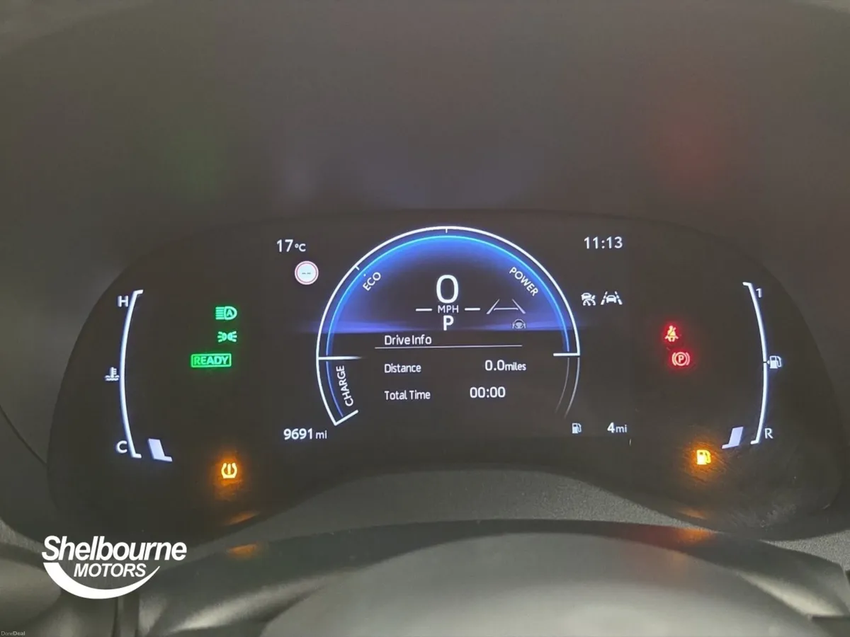 Toyota Yaris Cross 1.5 Hybrid Icon 5dr CVT - Image 6