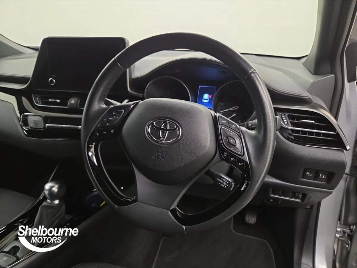 Toyota C-HR 2.0 Hybrid Design 5dr CVT - Image 4